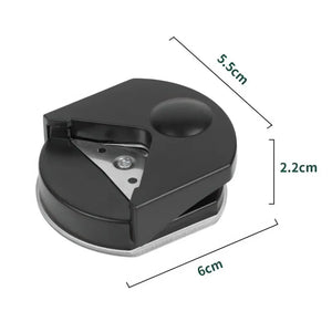 Perforatrice coin arrondi R4 noire et coins arrondis sur des cartes