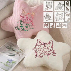 Pochoir chats appliqués sur coussins étoiles rose et blanc, portraits félins colorés