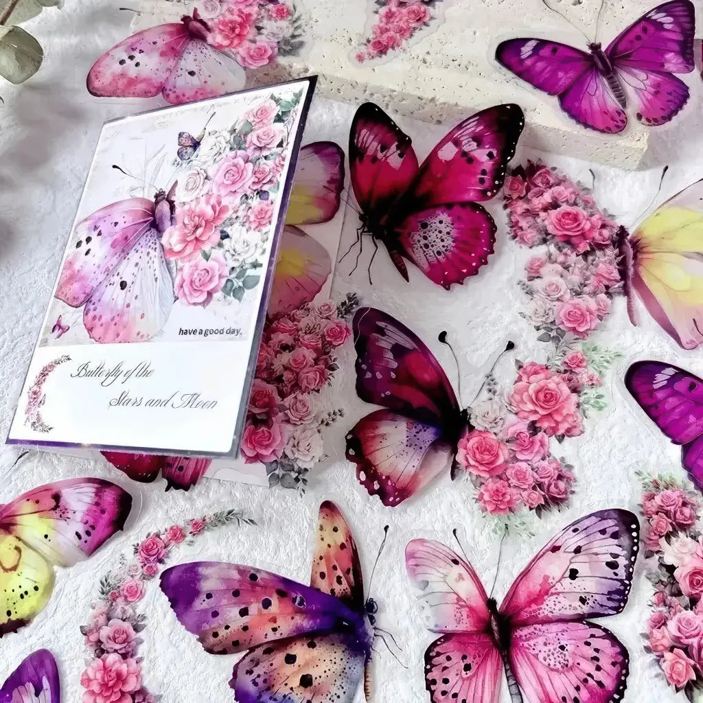 Détail des autocollants papillons vintage sur film transparent pour scrapbooking