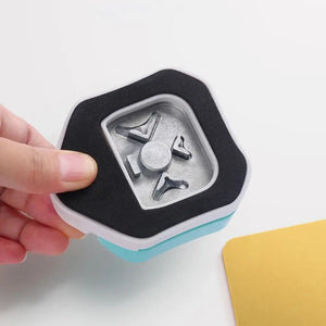 Perforatrice trois rayons pour adoucir les angles