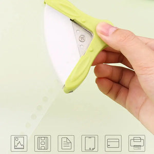 Angle arrondi découpé à la perforatrice de coin de scrapbooking