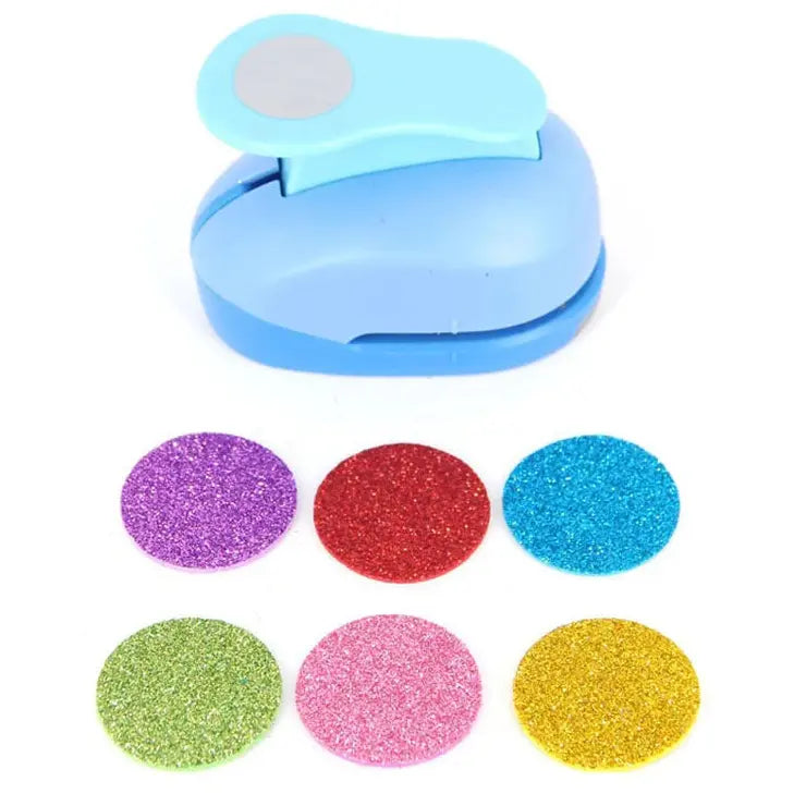 Confettis variés découpés à la perforatrice mini motifs
