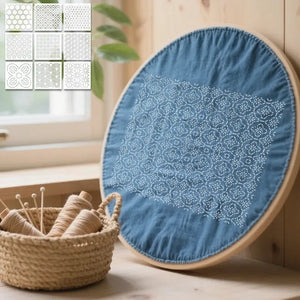 Pochoir Broderie blanc sur tissu denim dans cercle