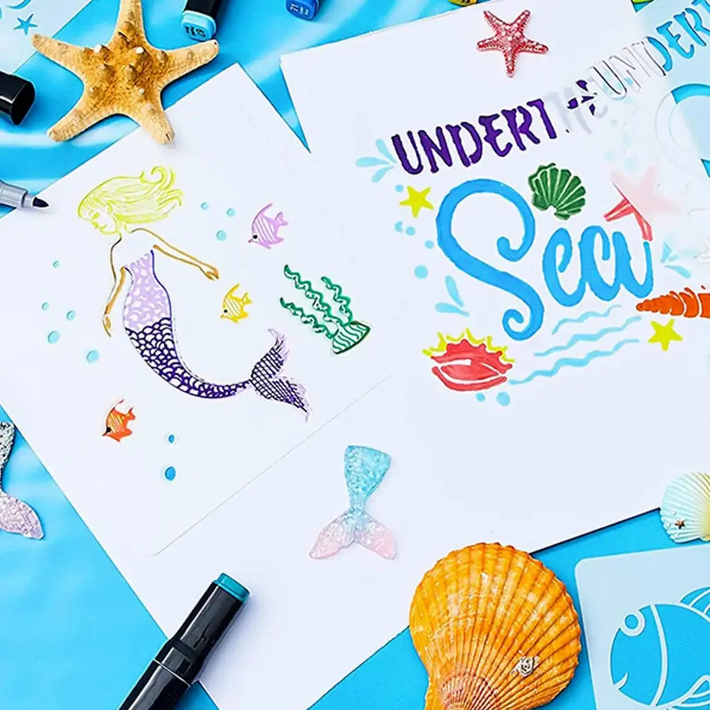 Pochoir enfant scène sirène, démonstration aquarelle et lettrage Under the Sea coloré marin