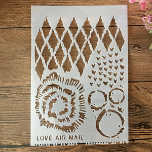 Pochoir lettres et chiffres motifs Love Air Mail, losanges et cercles patine ajourés