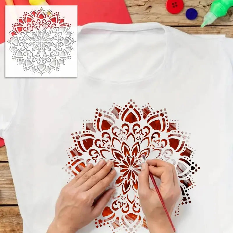 Pochoir Mandala Fleur en rouge sur tee-shirt blanc personnalisé