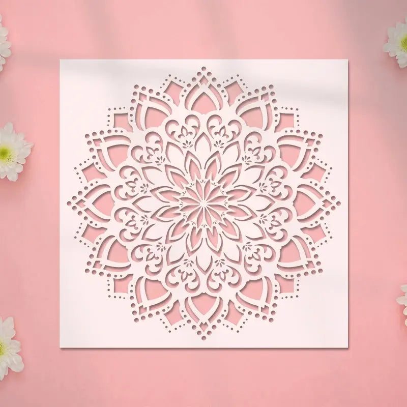 Pochoir Mandala Fleur vue détaillée du motif floral découpé