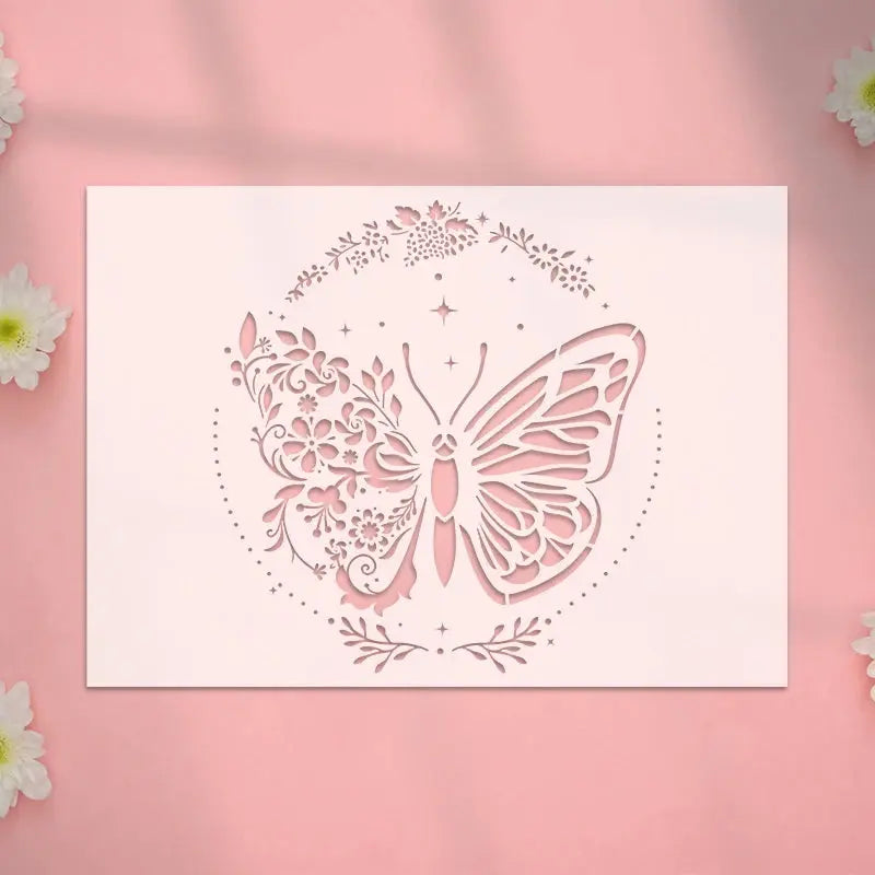 Pochoir Papillon Fleur vue détaillée du motif découpé