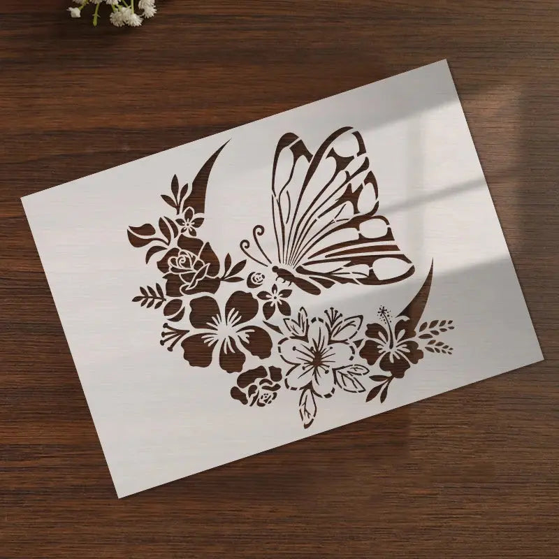 Pochoir Papillon Lune motif boho avec croissant et fleurs