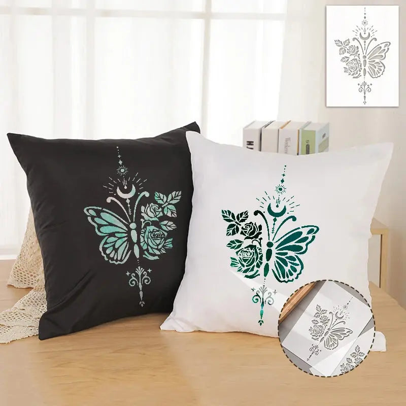 Pochoir Papillon Rose appliqué sur deux housses de coussin