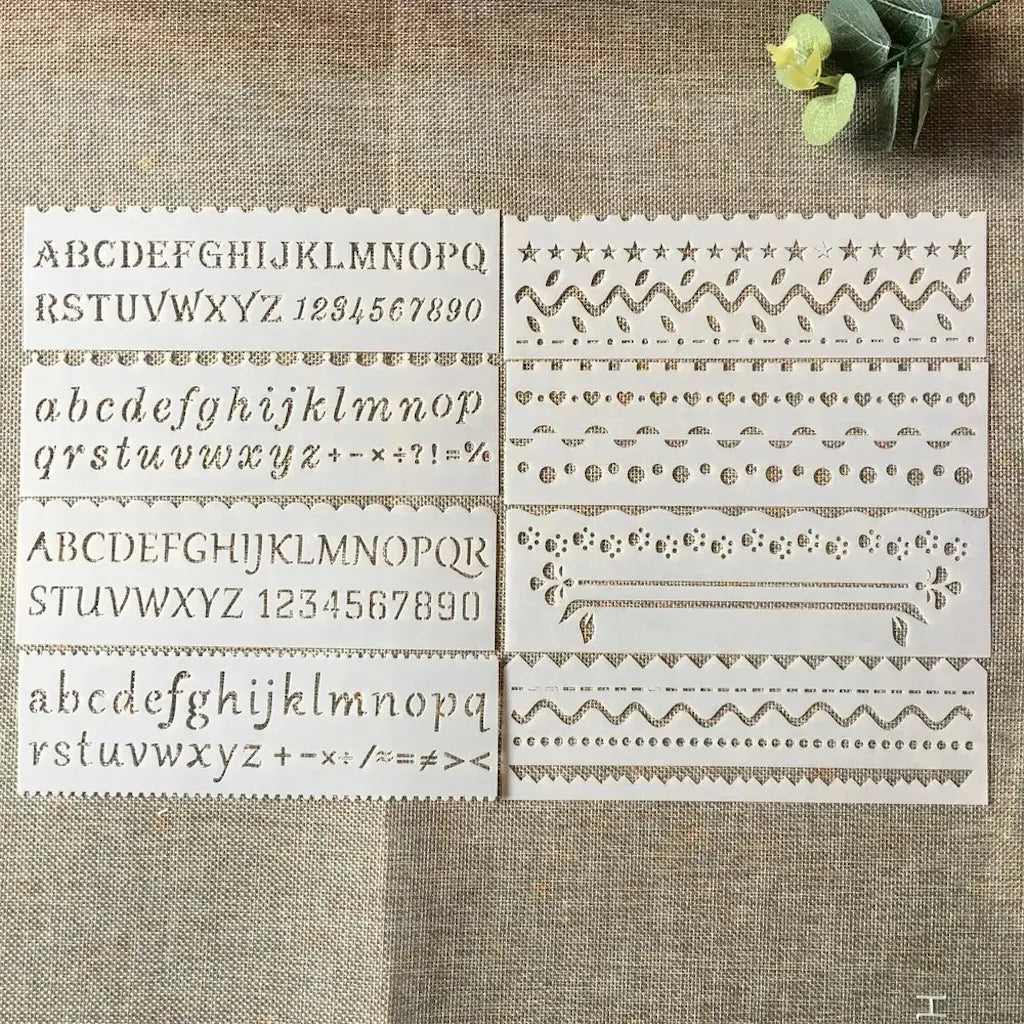 Pochoir peinture lettre alphabet deux planches : alphabet bicasse chiffres et bordures festonnées