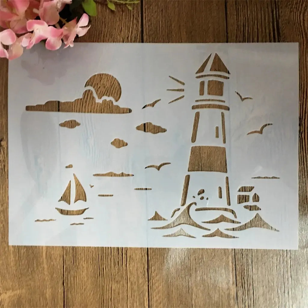 Pochoir phare côtier avec mouettes et voilier, soleil nuages et vagues format paysage ajouré