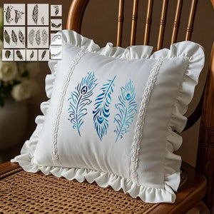 Pochoir Plume Oiseau motifs paon bleu sur coussin