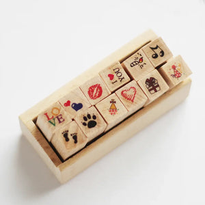 Coffret de tampons Amour scrapbooking en bois : cœurs, I LOVE YOU et bisous