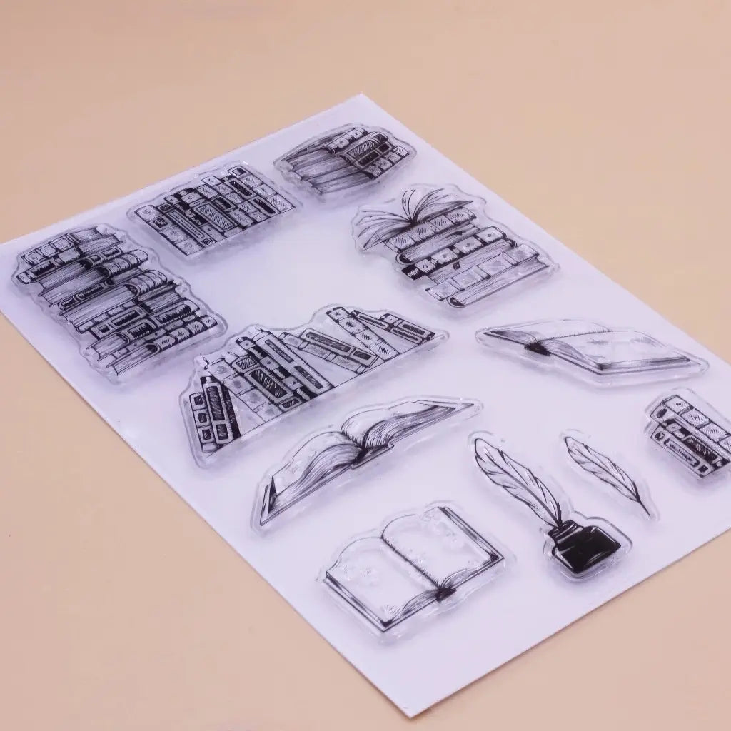 Planche de tampons Livre scrapbooking en silicone transparent, motifs de livres et encrier vus de biais