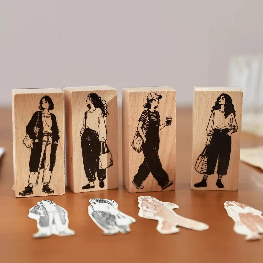 Tampons scrapbooking Personnages, tampons silhouettes en bois alignés